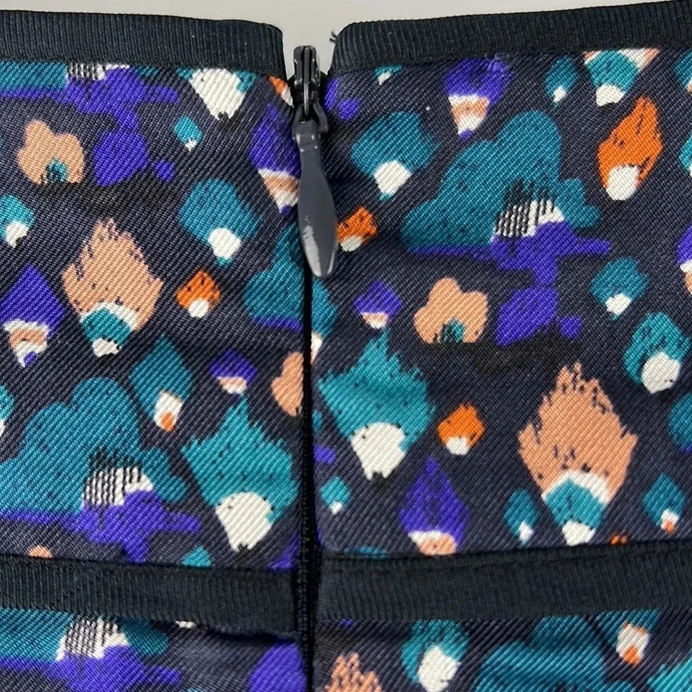 See By Chloe Silk Patterned A-Line Skirt Front Pleats/Pocket Size 8 Back Zipper - Picture 8 of 14